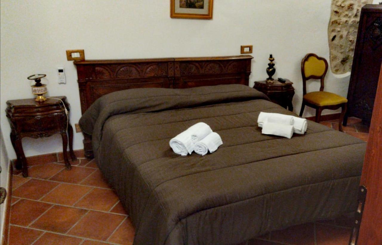 La Rupe Bed And Breakfast Norma Ngoại thất bức ảnh