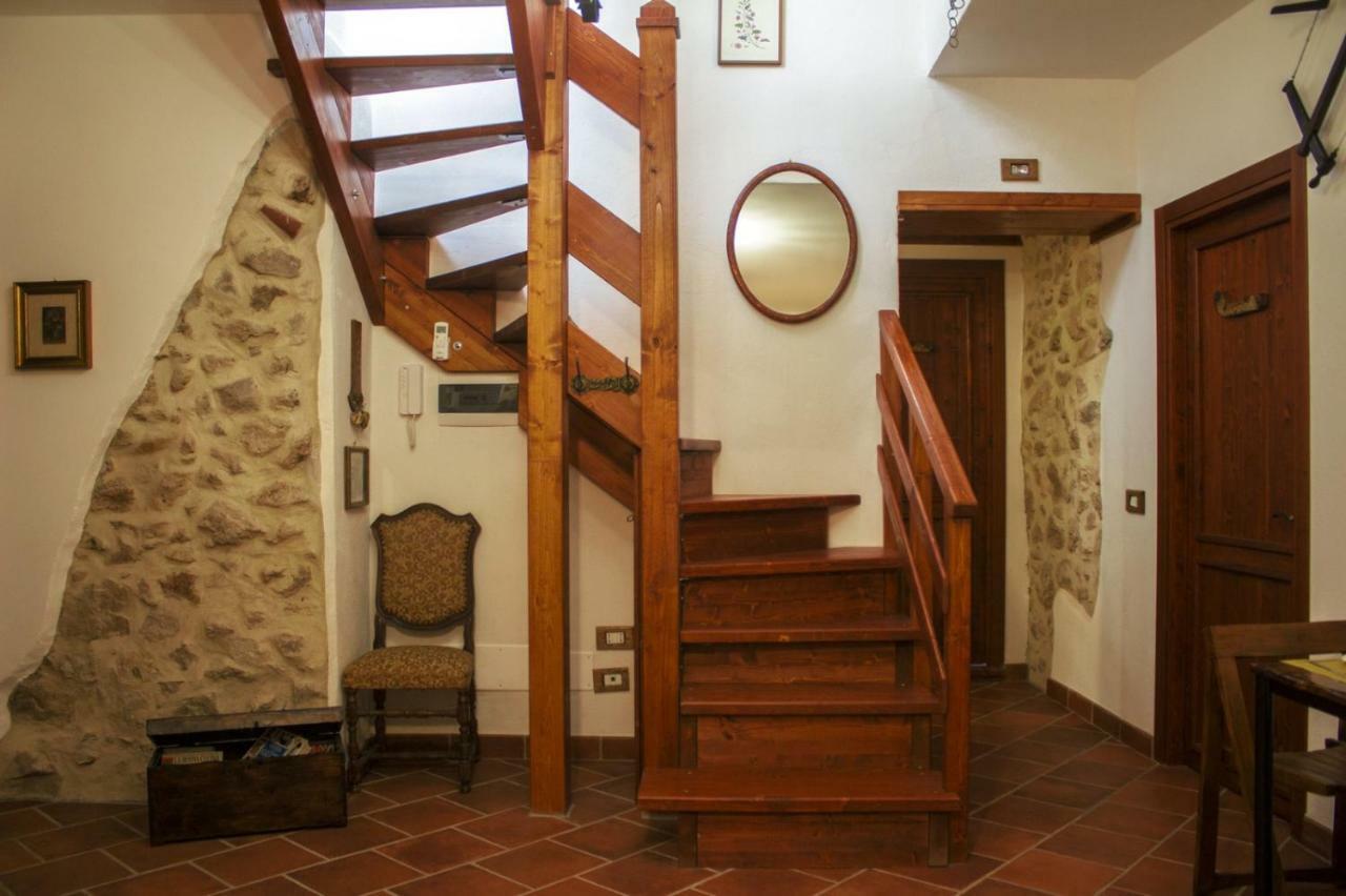 La Rupe Bed And Breakfast Norma Ngoại thất bức ảnh