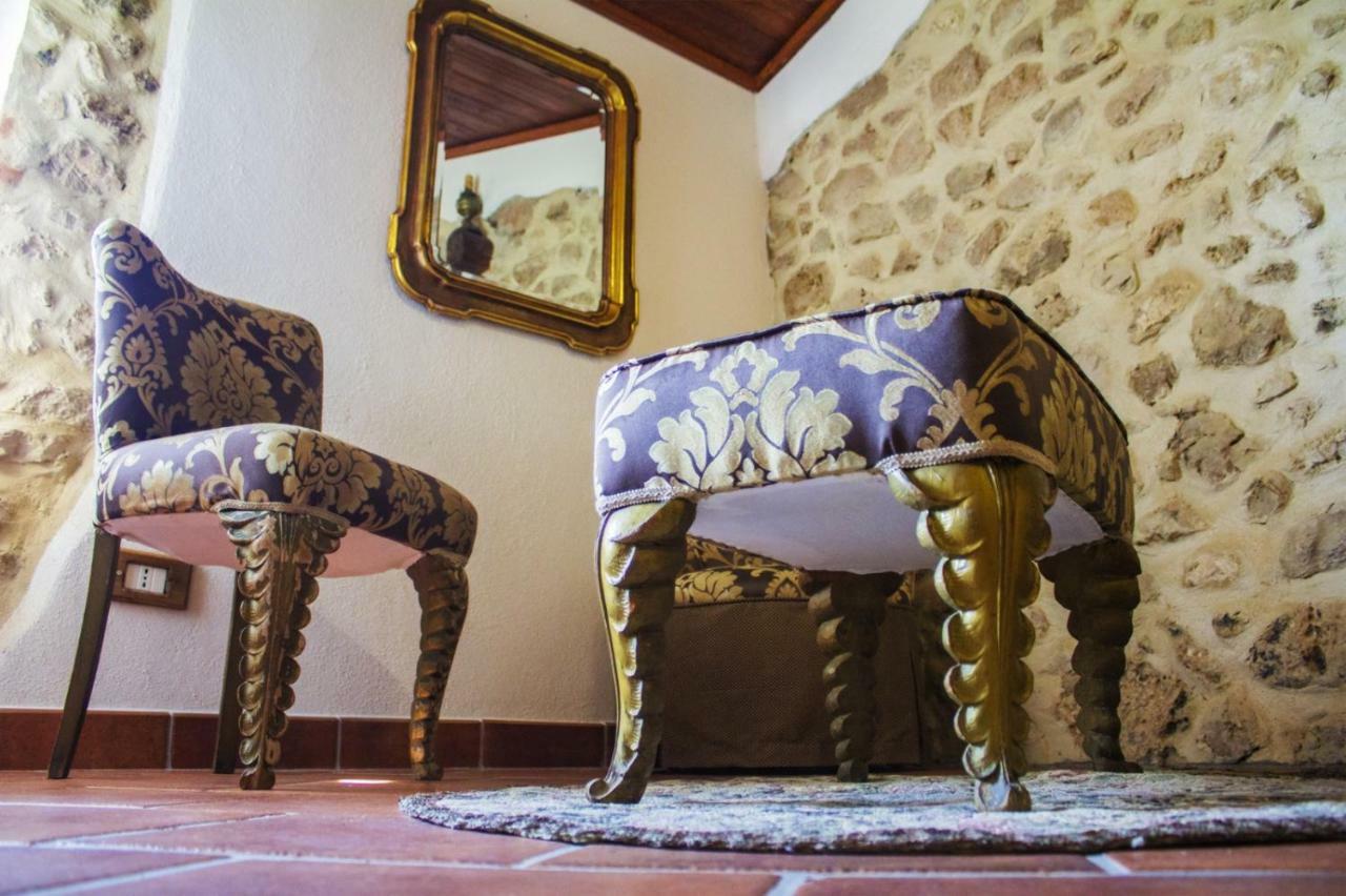 La Rupe Bed And Breakfast Norma Ngoại thất bức ảnh