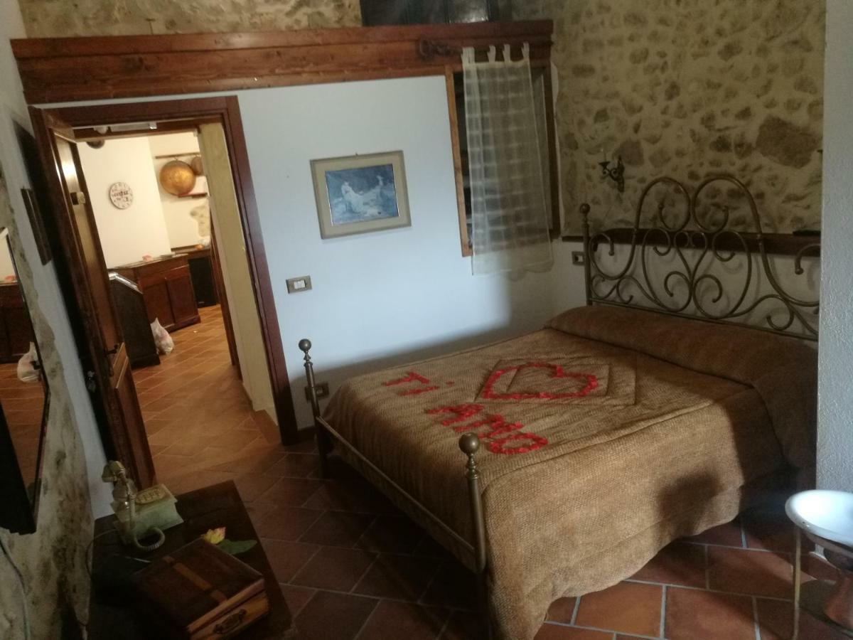 La Rupe Bed And Breakfast Norma Ngoại thất bức ảnh