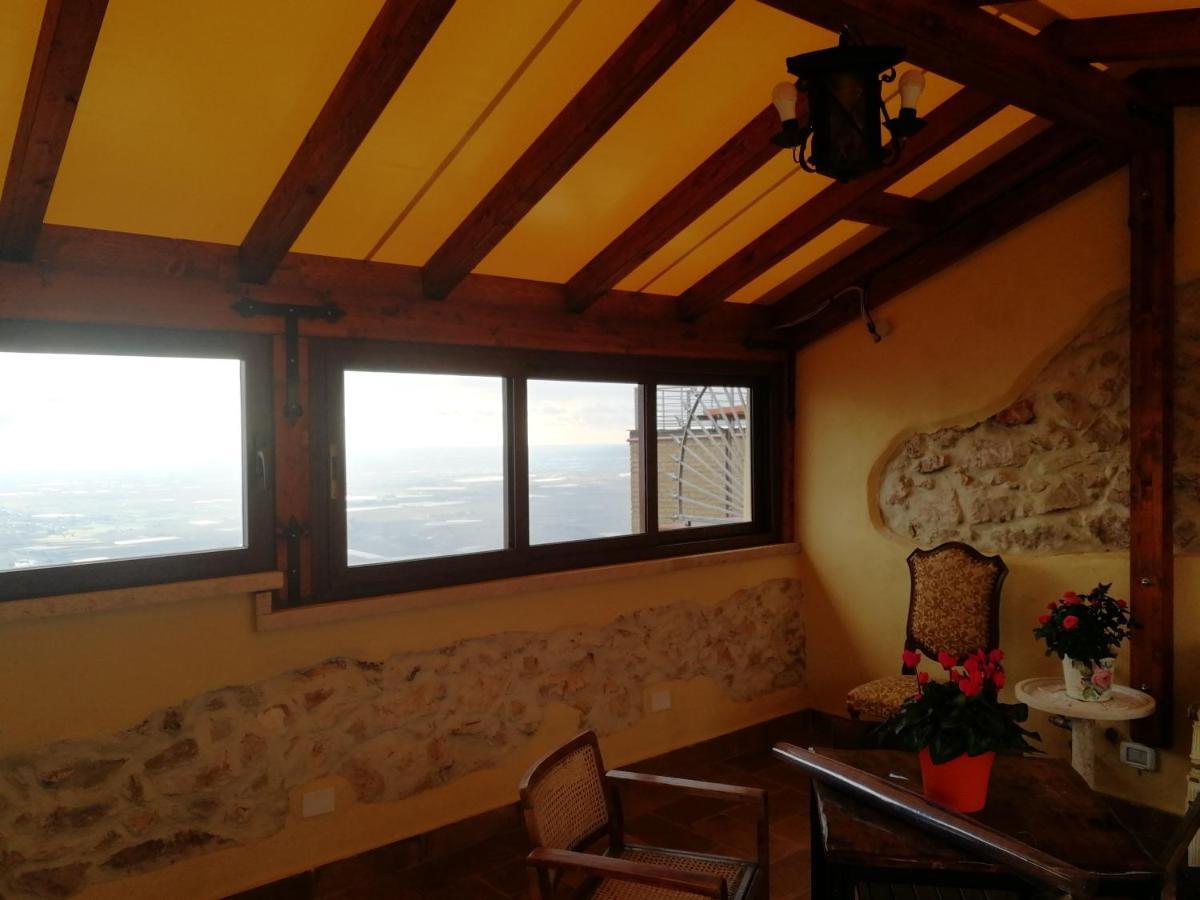 La Rupe Bed And Breakfast Norma Ngoại thất bức ảnh